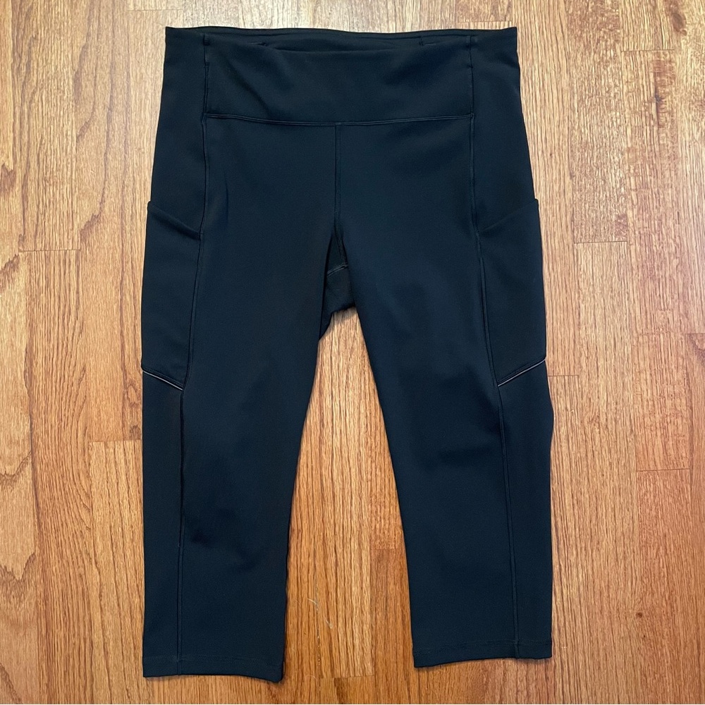 Lululemon Black Speed Up Crop Pants Size 8